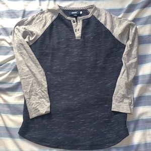 Boys Univibe Long Sleeve Tee Size Small never worn